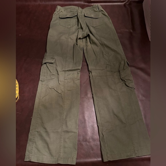 Brandy Melville cargo pants - Picture 6 of 7
